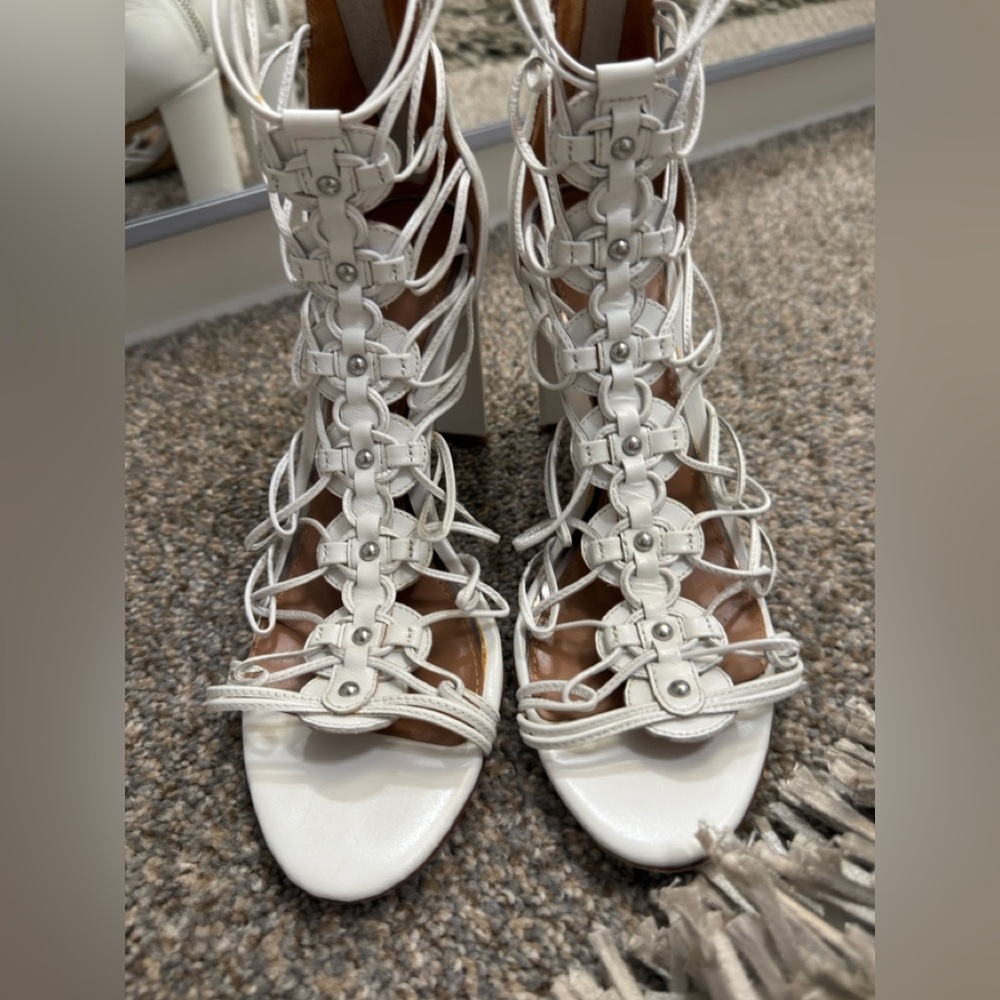 Ellie Tahari Elegant White Women's Gladiator Sandals 7 1/2 - Picture 4 of 10